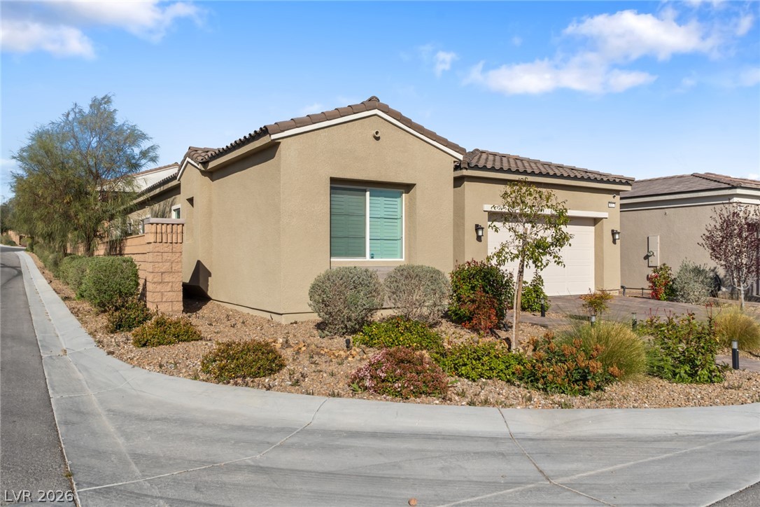 8657 Hartmont Street Las Vegas NV 89166