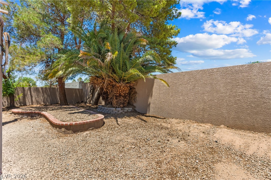 2066 Glistening Sands Drive Las Vegas NV 89119