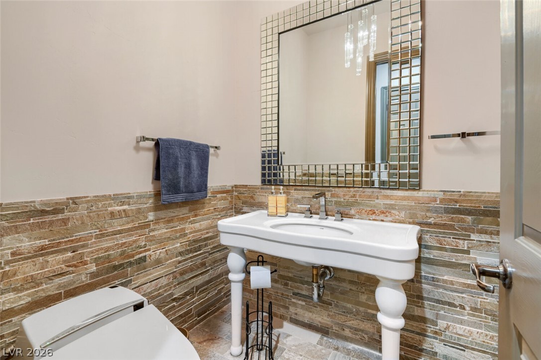 2010 Shenley Court Las Vegas NV 89117