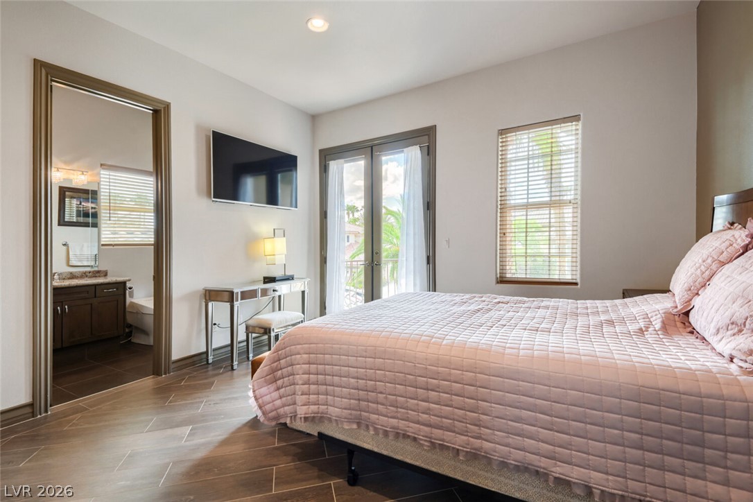 2010 Shenley Court Las Vegas NV 89117