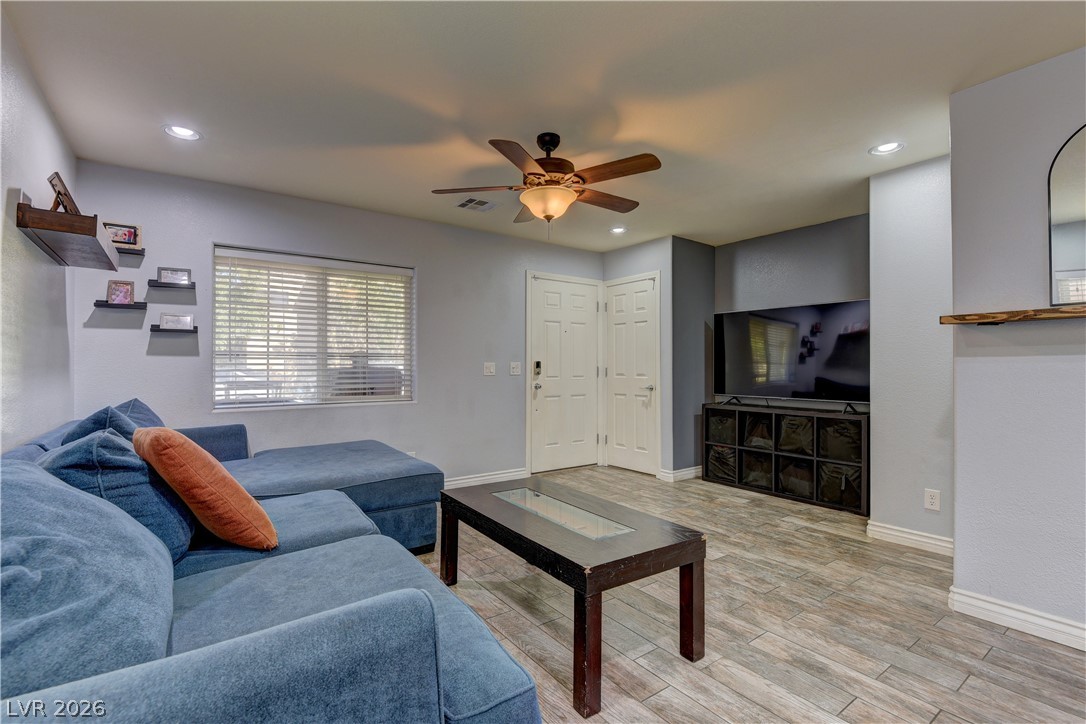 7633 Interlace Street Las Vegas NV 89149