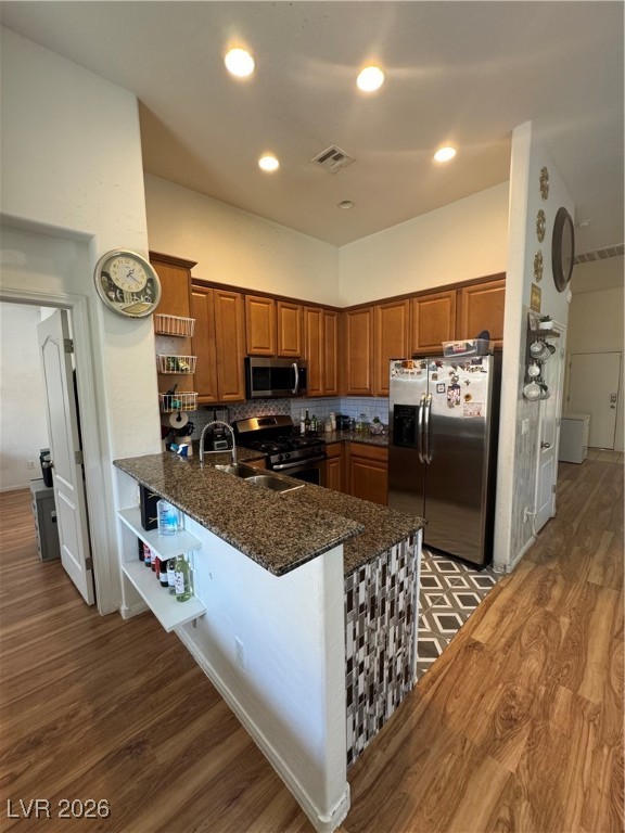 696 Yew Barrow Court Henderson NV 89011