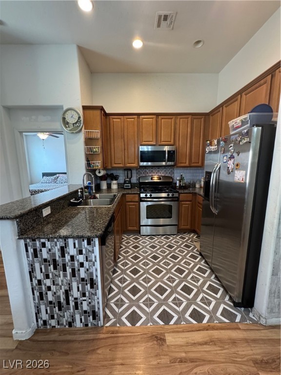 696 Yew Barrow Court Henderson NV 89011