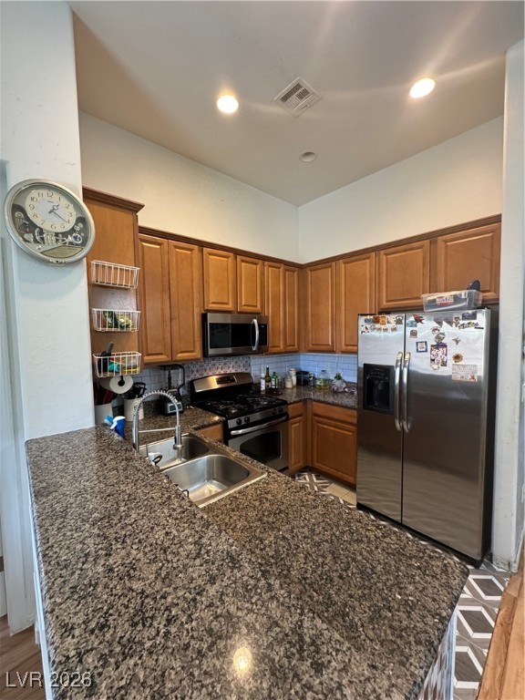 696 Yew Barrow Court Henderson NV 89011