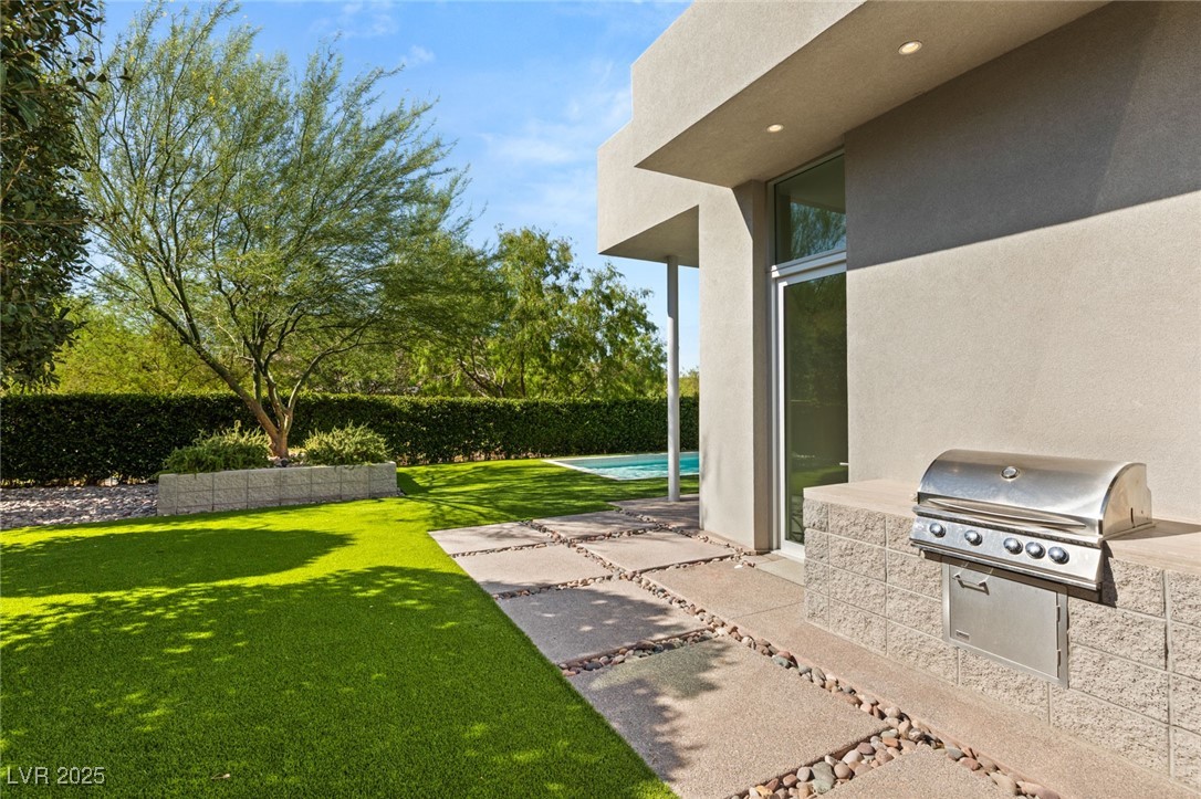 94 Hawk Ridge Drive Las Vegas NV 89135