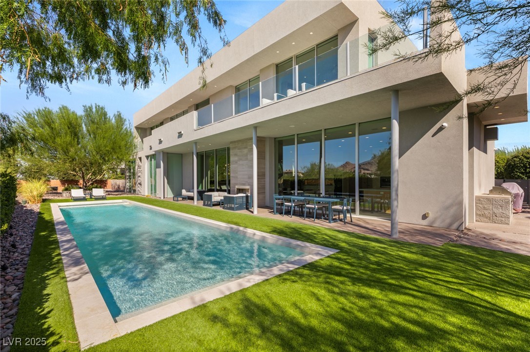 94 Hawk Ridge Drive Las Vegas NV 89135