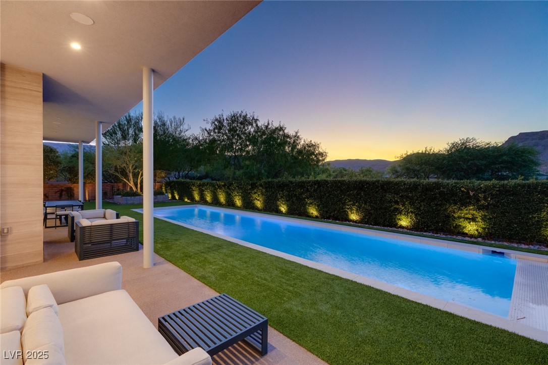 94 Hawk Ridge Drive Las Vegas NV 89135