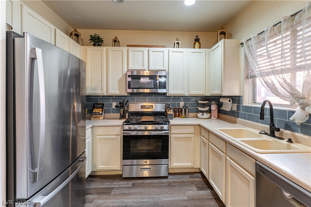 5448 Raccoon Valley Lane Las Vegas NV 89122