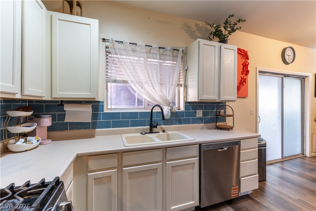 5448 Raccoon Valley Lane Las Vegas NV 89122