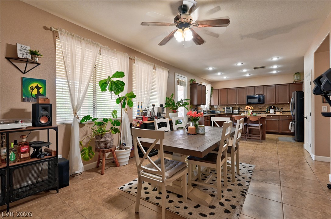 4925 Whisper Lake Avenue Las Vegas NV 89131