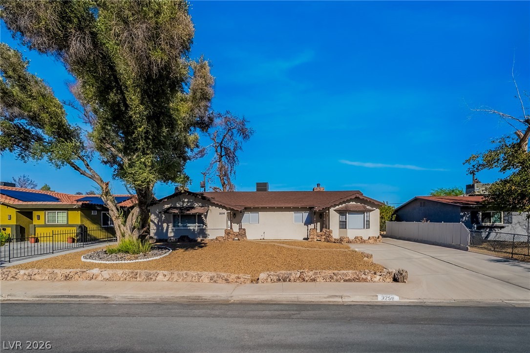 3256 Brentwood Street Las Vegas NV 89121