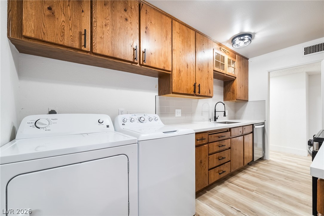 3256 Brentwood Street Las Vegas NV 89121