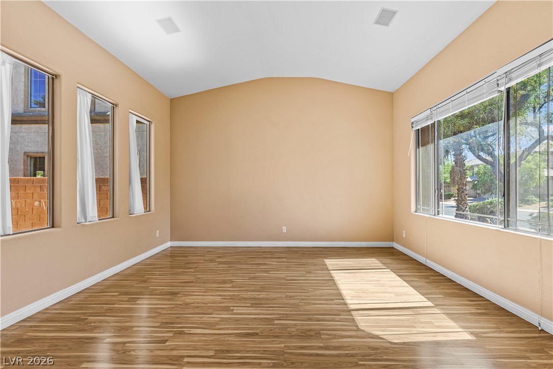 8220 Chimney Bluffs Street North Las Vegas NV 89085