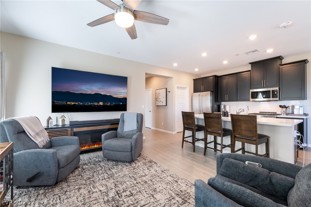 600 North Carriage Hill Drive 2161 Las Vegas NV 89138