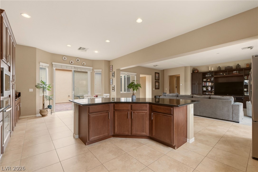 8622 Amber Autumn Street Las Vegas NV 89131