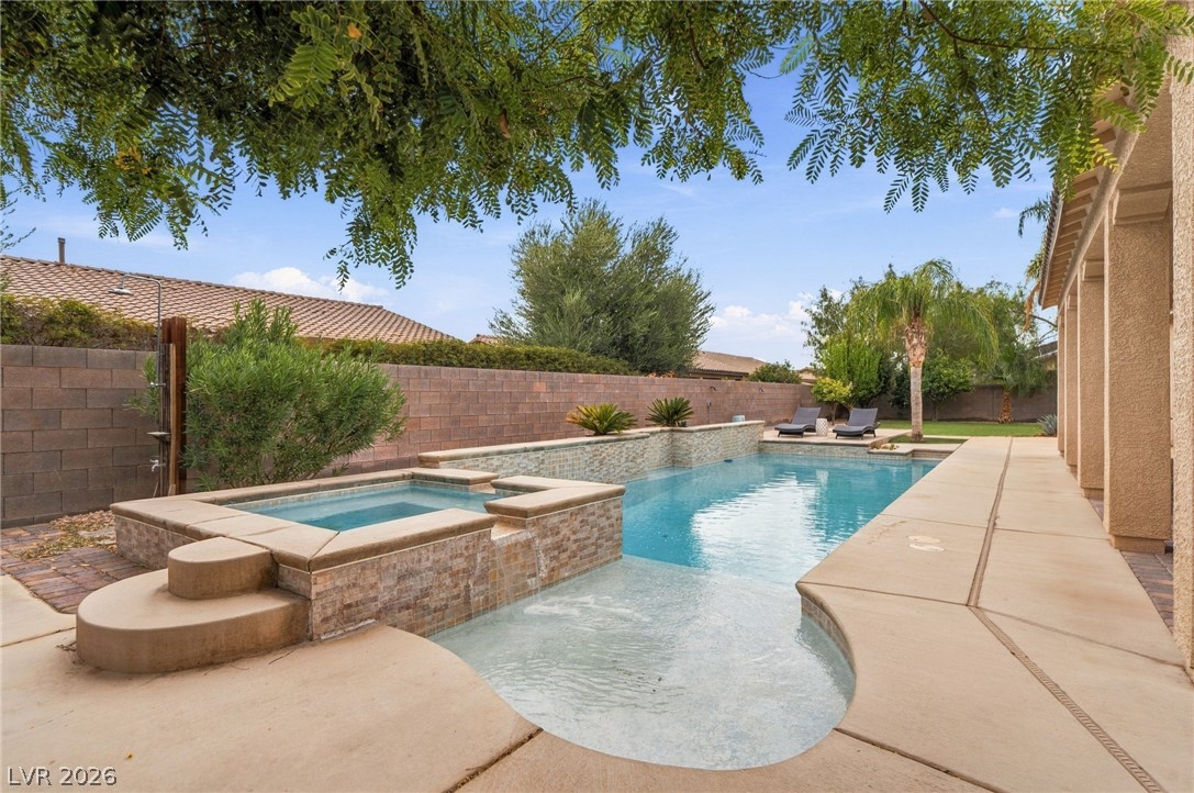 8622 Amber Autumn Street Las Vegas NV 89131
