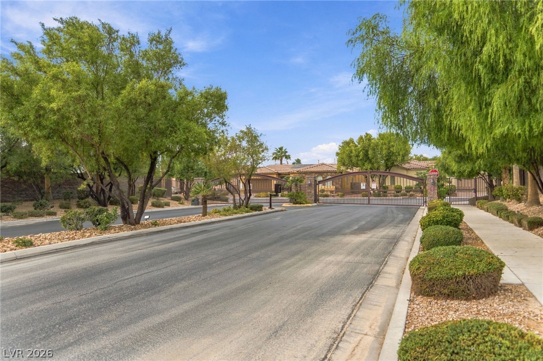 8622 Amber Autumn Street Las Vegas NV 89131