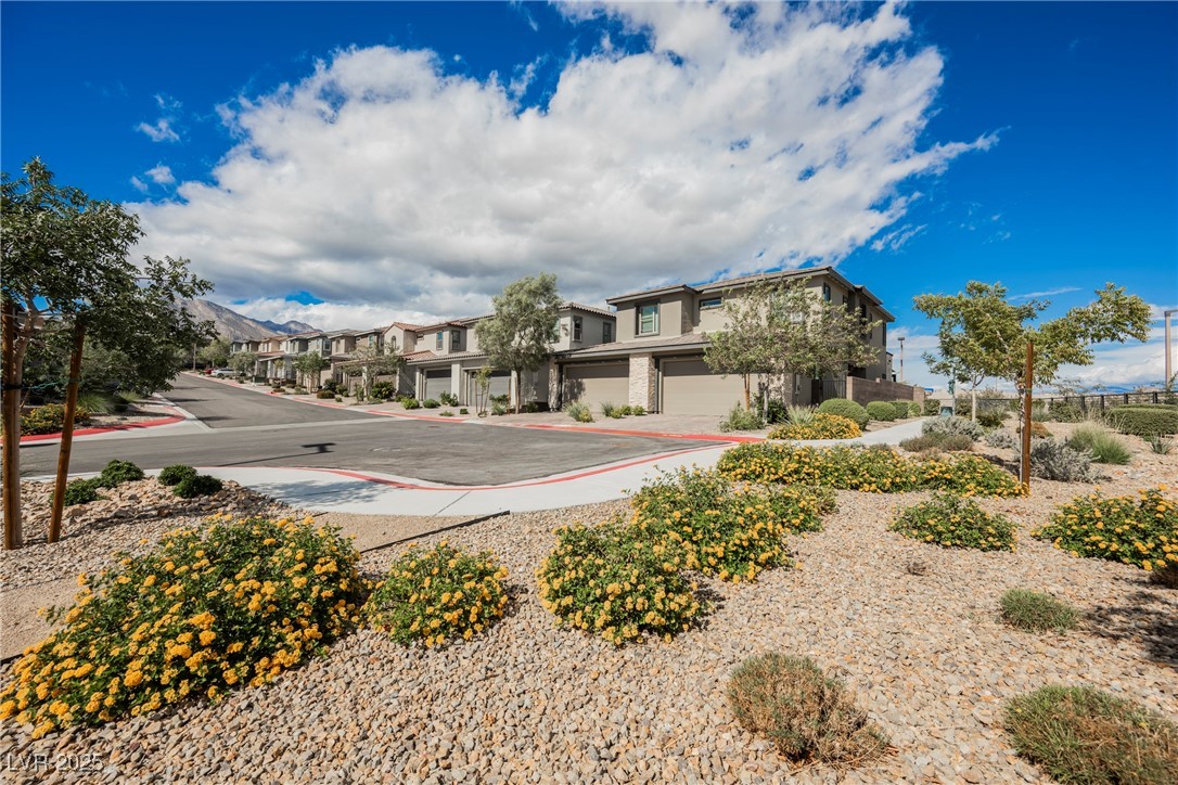 11676 Hamilton Lake Avenue Las Vegas NV 89138