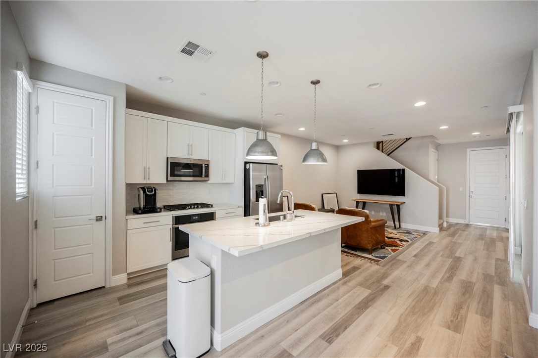 11676 Hamilton Lake Avenue Las Vegas NV 89138
