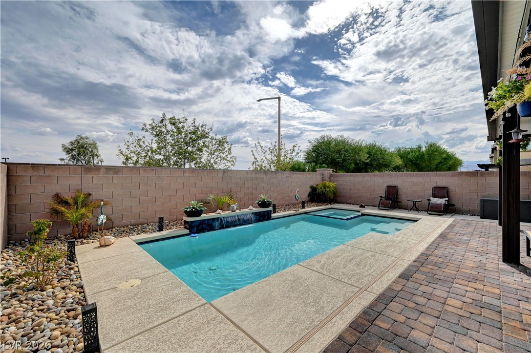 4439 Stardusk Falls Avenue North Las Vegas NV 89084