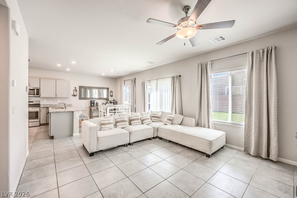 7223 Glimmer Point Street North Las Vegas NV 89084