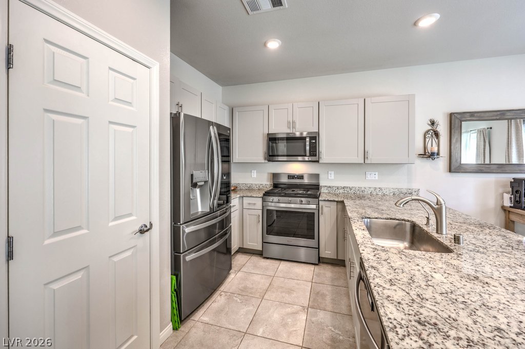 7223 Glimmer Point Street North Las Vegas NV 89084