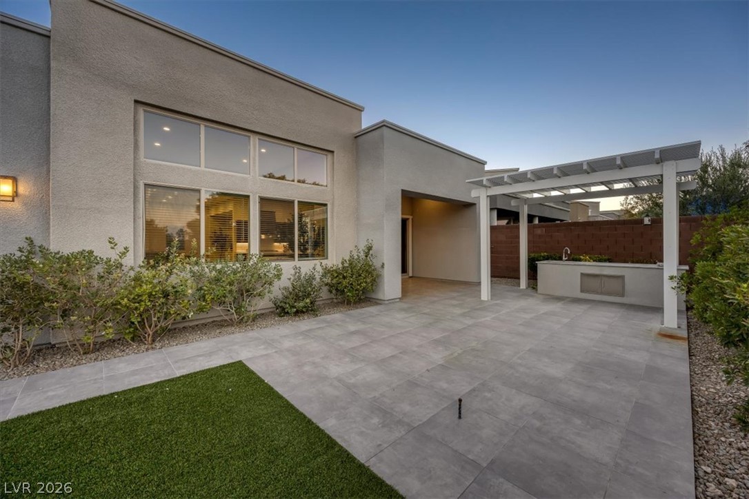 6128 Willow Rock Street Las Vegas NV 89135