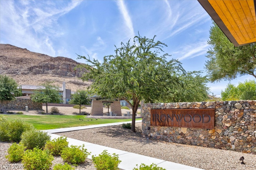 6128 Willow Rock Street Las Vegas NV 89135