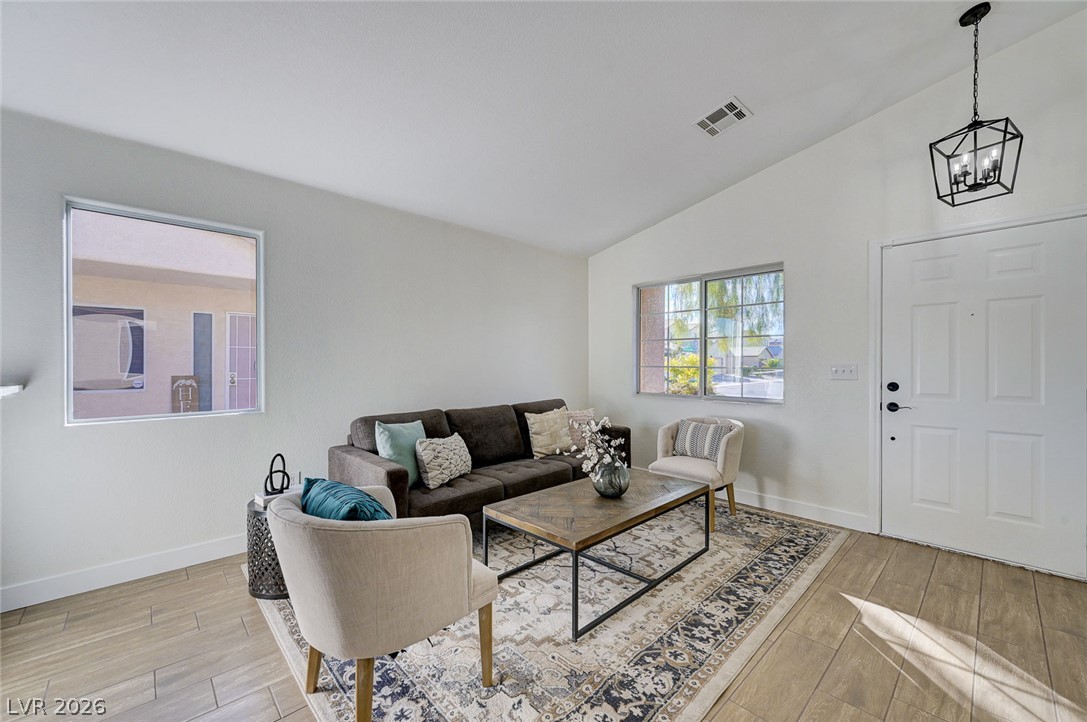 7648 Catalina Harbor Street Las Vegas NV 89131