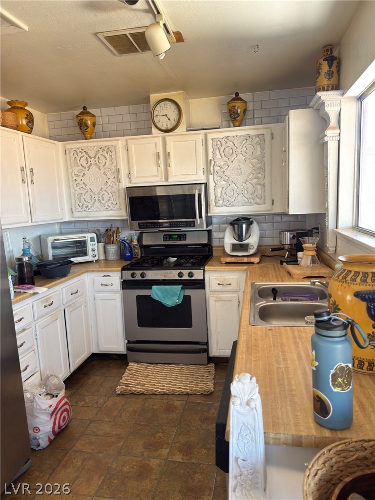 2381 Sabroso Street Las Vegas NV 89156