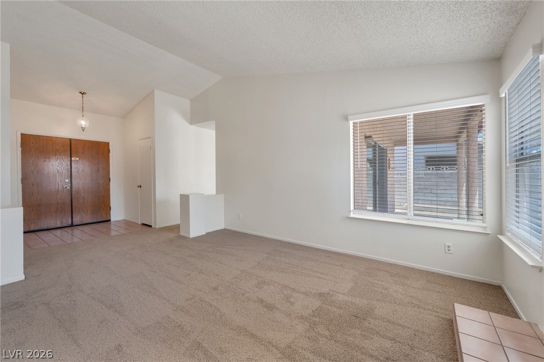 6421 Chippindale Lane Las Vegas NV 89108
