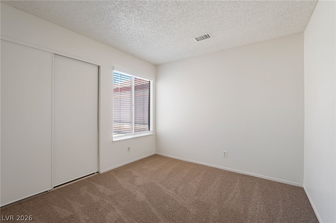 6421 Chippindale Lane Las Vegas NV 89108