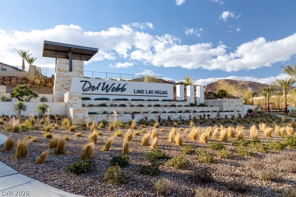 52 Thorn Creek Street Henderson NV 89011