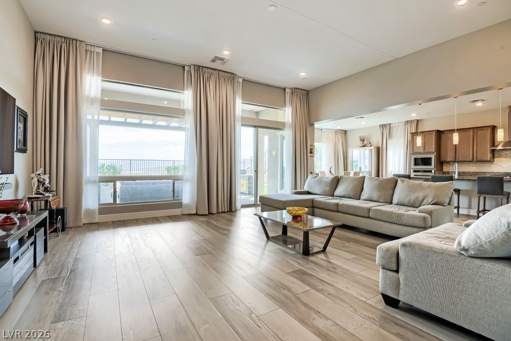 52 Thorn Creek Street Henderson NV 89011
