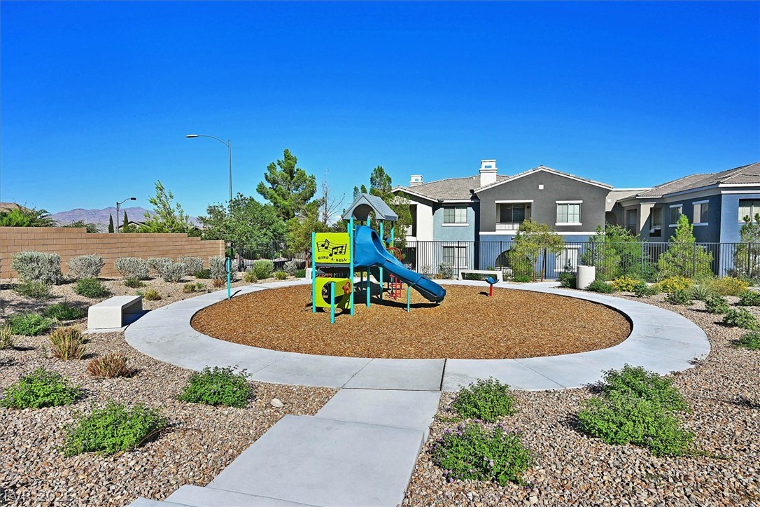 6282 Foxes Dale Street Las Vegas NV 89166