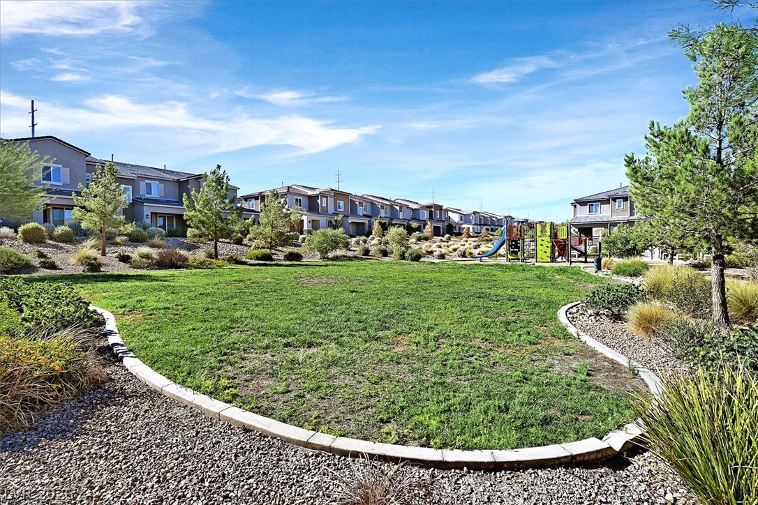 6282 Foxes Dale Street Las Vegas NV 89166