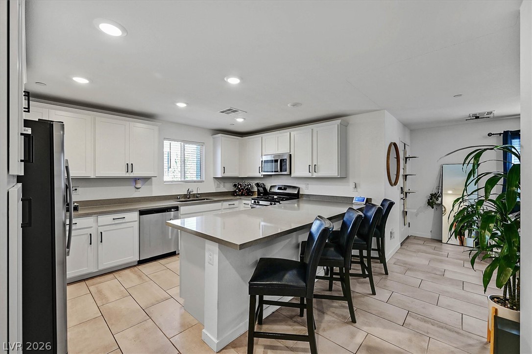 6282 Foxes Dale Street Las Vegas NV 89166