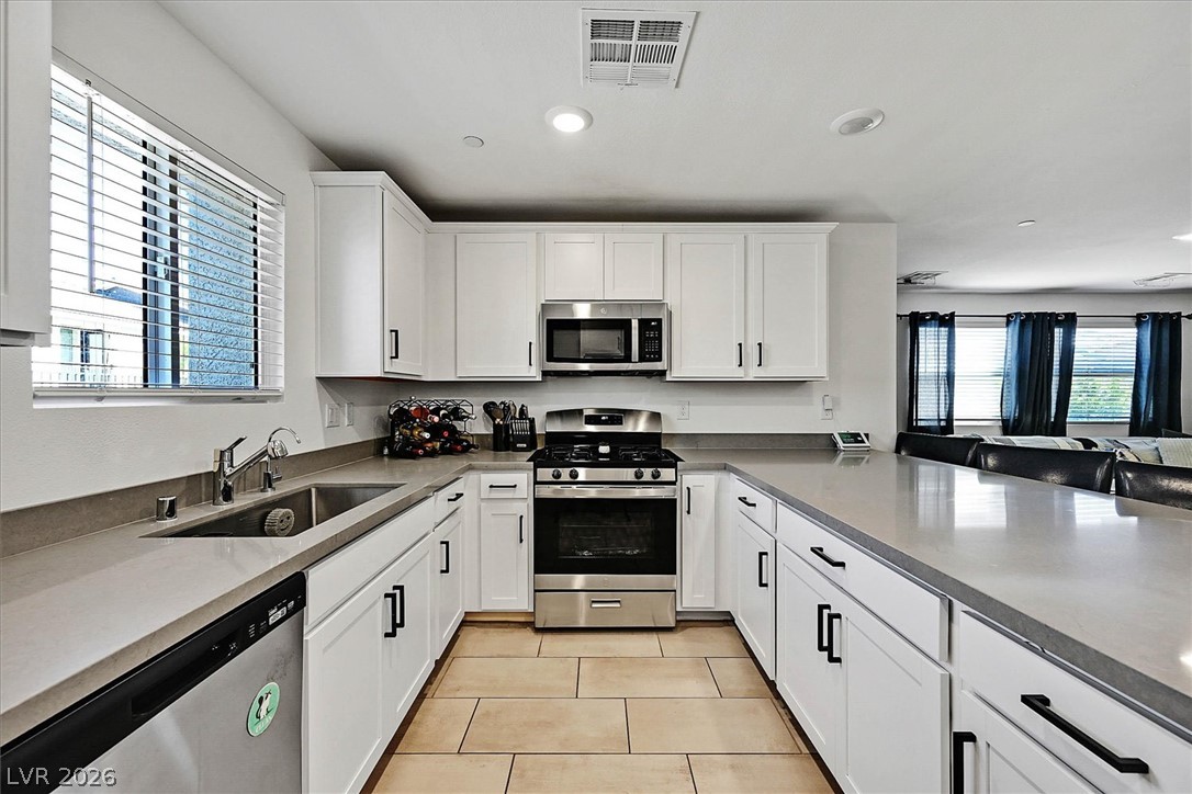 6282 Foxes Dale Street Las Vegas NV 89166
