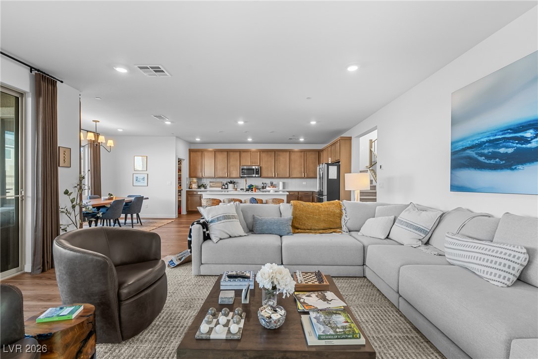10416 Smokey Mariposa Avenue Las Vegas NV 89166