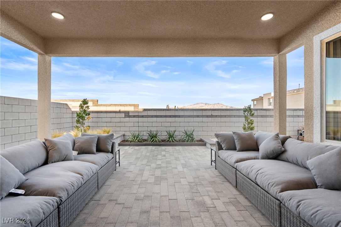 10416 Smokey Mariposa Avenue Las Vegas NV 89166