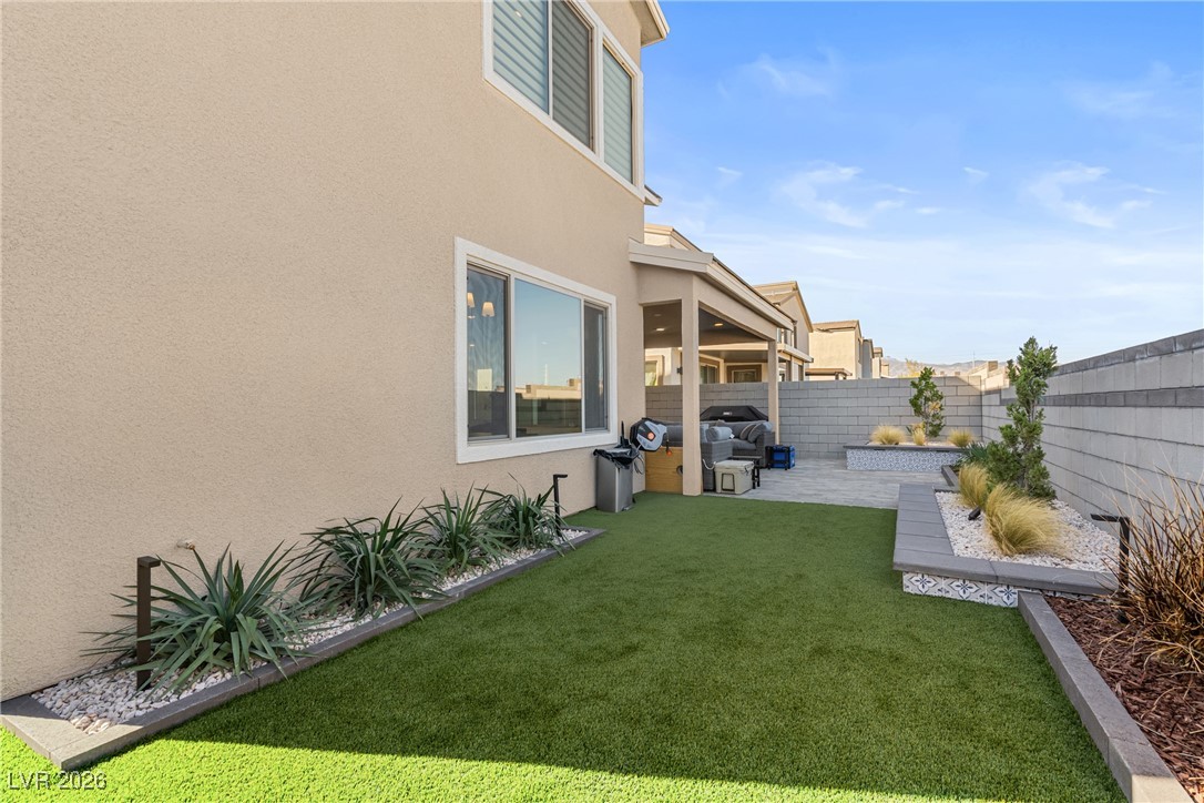 10416 Smokey Mariposa Avenue Las Vegas NV 89166