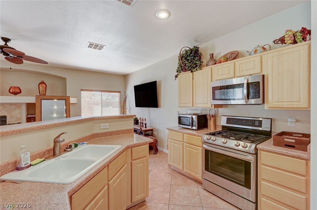 6744 Lavender Lilly Lane 3 North Las Vegas NV 89084