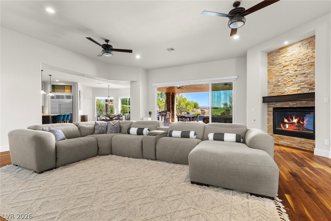 712 Canyon Greens Drive Las Vegas NV 89144