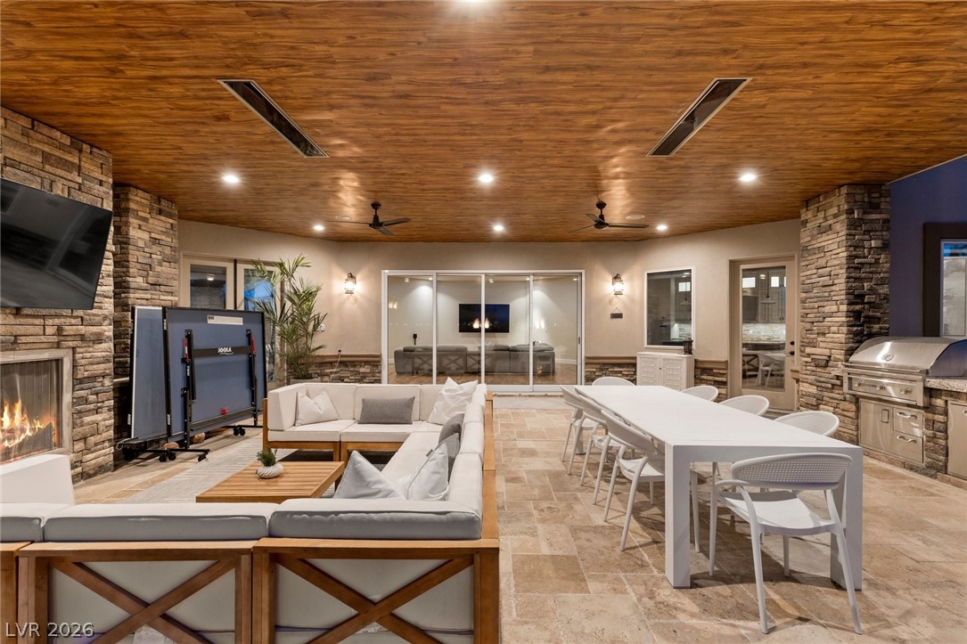 712 Canyon Greens Drive Las Vegas NV 89144