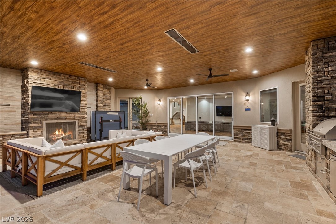 712 Canyon Greens Drive Las Vegas NV 89144