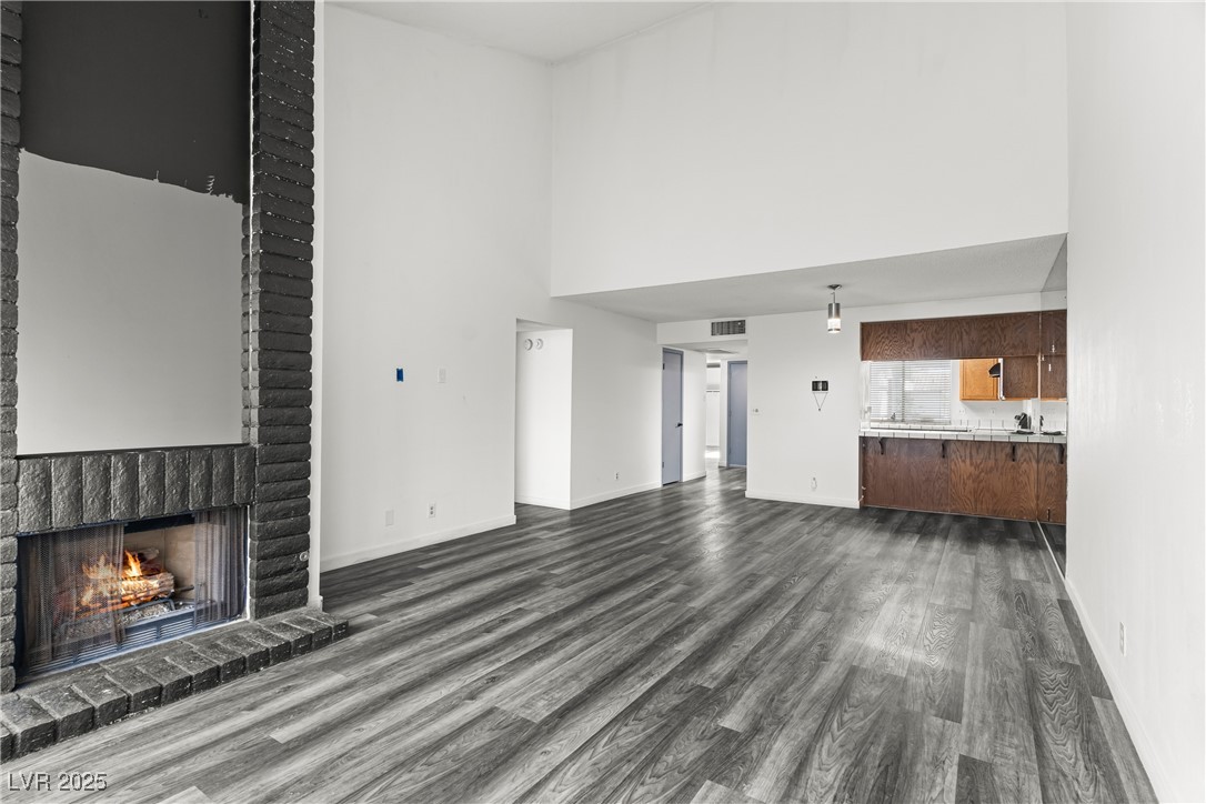 4533 Madreperla Street Las Vegas NV 89121