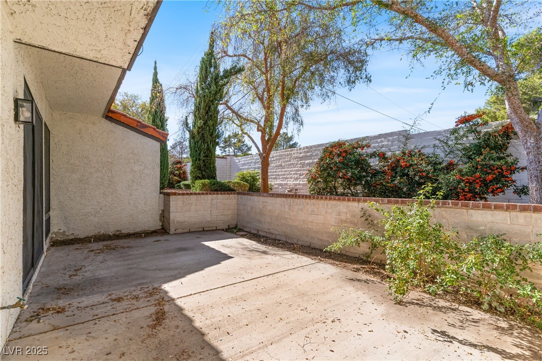 4533 Madreperla Street Las Vegas NV 89121