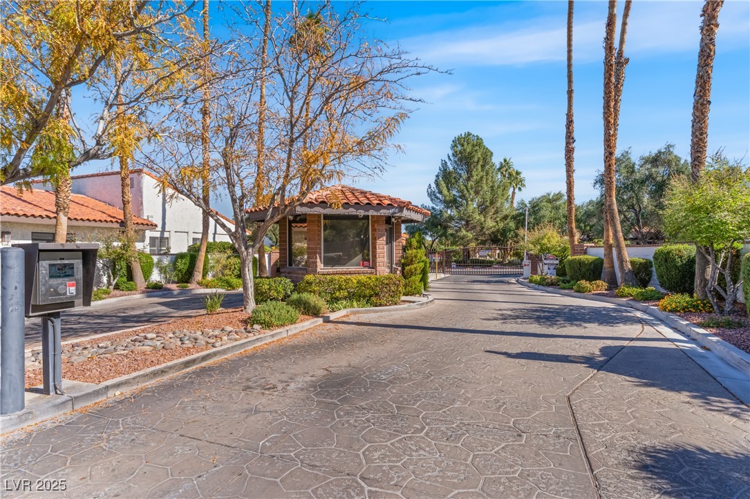 4533 Madreperla Street Las Vegas NV 89121