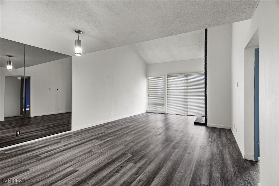 4533 Madreperla Street Las Vegas NV 89121