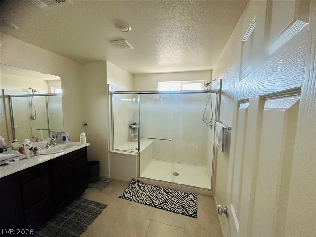 8748 Crestwood Hills Street Las Vegas NV 89113